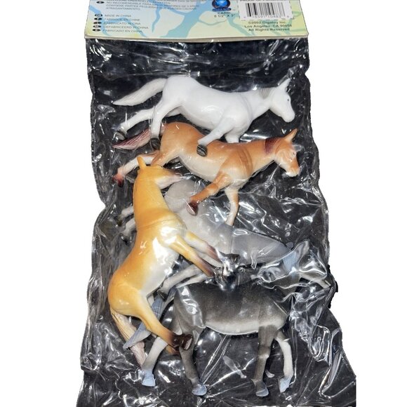 New Vintage 2002 Plastic Miniature Horses Toy 3 in H Miniature. Lot of 5 - Picture 3 of 7
